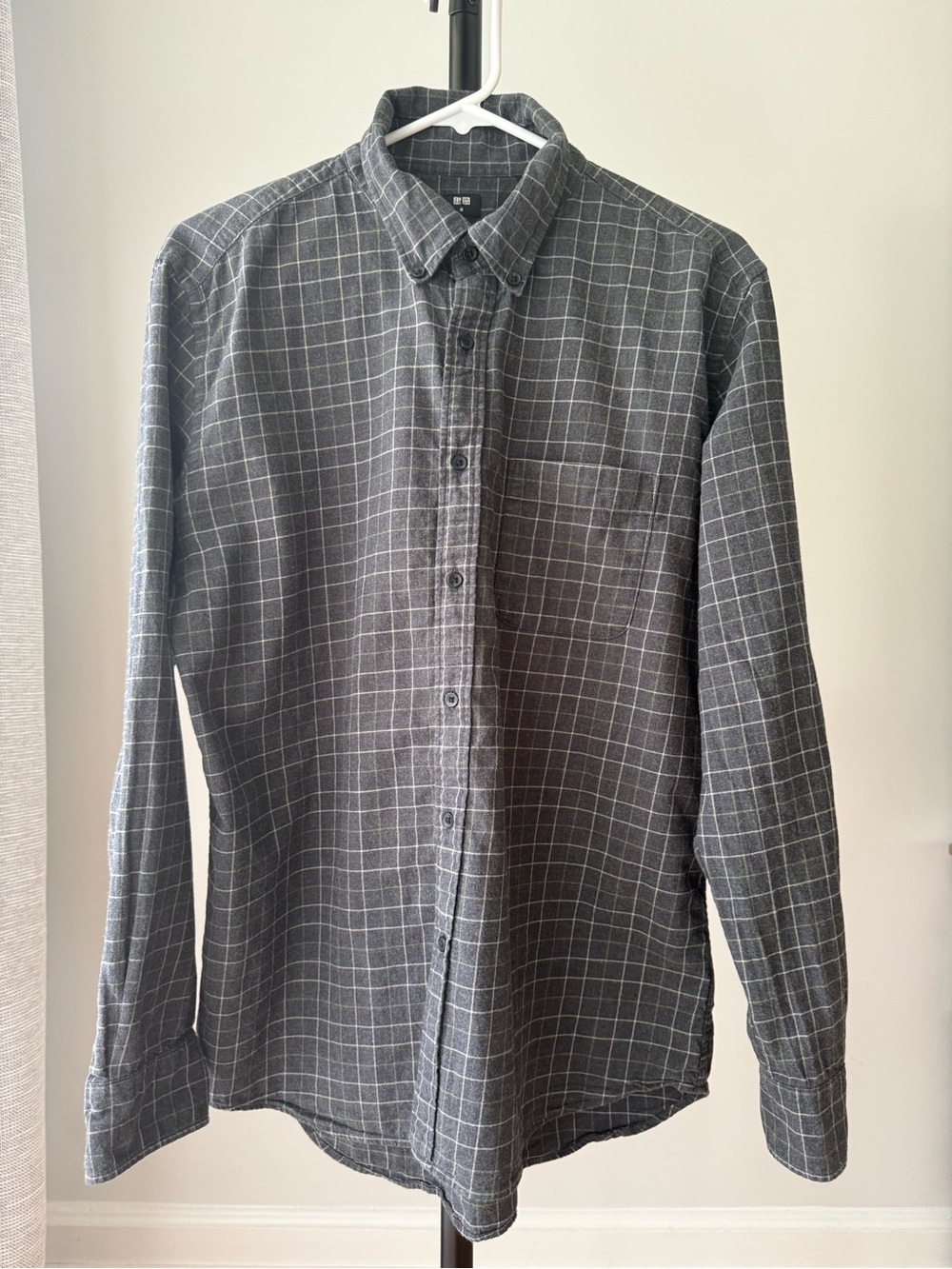 Uniqlo Men’s Button Down Shirt Gray Check Long Sleeve Size M 100% Cotton